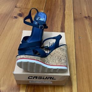 Casual platform sandals